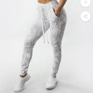 Buffbunny Jasmine Joggers